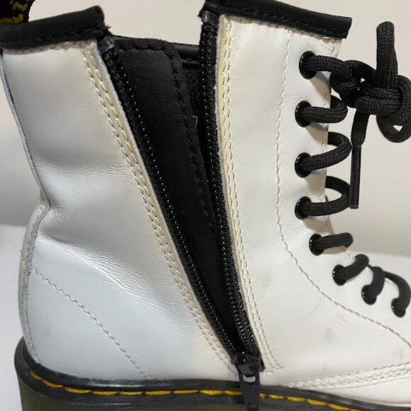 Dr. Martens 1460 J White Leather Lace Up Boots Size US 3 - Picture 4 of 13